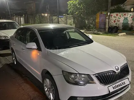 Skoda Superb 2014 года за 4 500 000 тг. в Алматы – фото 3