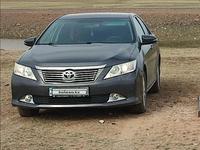 Toyota Camry 2013 годаfor9 500 000 тг. в Экибастуз