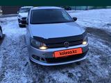 Volkswagen Polo 2014 года за 4 022 115 тг. в Атырау
