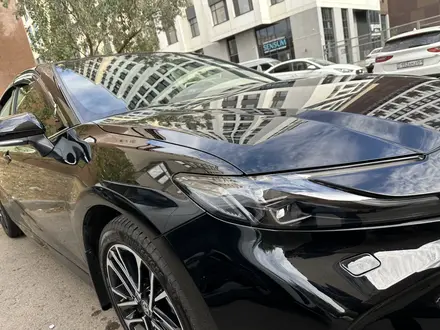 Toyota Camry 2025 года за 21 200 000 тг. в Астана – фото 2