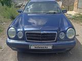 Mercedes-Benz E 230 1997 года за 2 100 000 тг. в Караганда