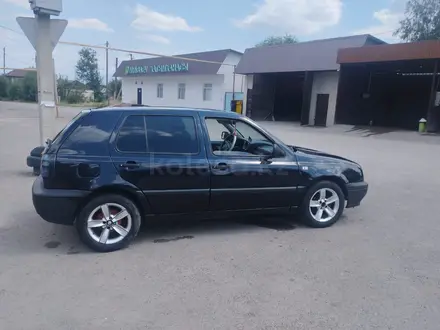 Volkswagen Golf 1996 года за 1 550 000 тг. в Алматы – фото 4