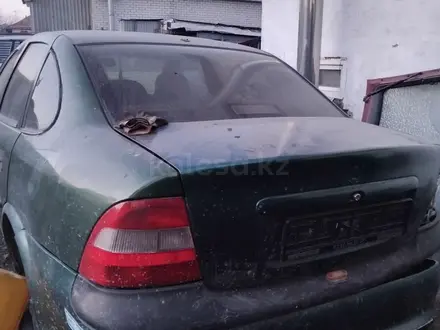 Opel Vectra 1995 года за 10 000 тг. в Семей – фото 2