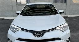 Toyota RAV4 2018 годаүшін13 500 000 тг. в Шымкент