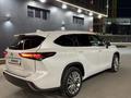 Toyota Highlander 2024 года за 31 500 000 тг. в Алматы – фото 10