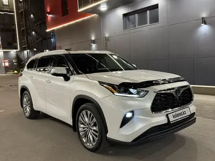 Toyota Highlander 2024 года за 31 500 000 тг. в Алматы – фото 11