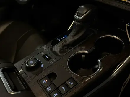 Toyota Highlander 2024 года за 31 500 000 тг. в Алматы – фото 21