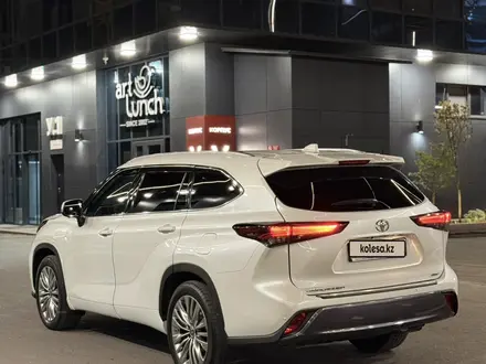 Toyota Highlander 2024 года за 31 500 000 тг. в Алматы – фото 6
