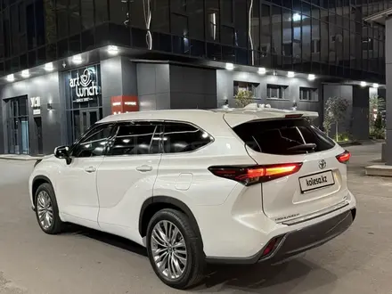 Toyota Highlander 2024 года за 31 500 000 тг. в Алматы – фото 7
