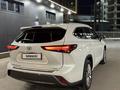 Toyota Highlander 2024 года за 31 500 000 тг. в Алматы – фото 9