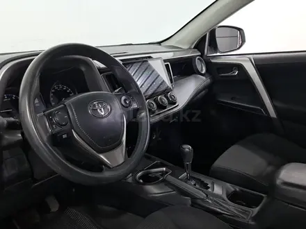 Toyota RAV4 2016 года за 8 450 000 тг. в Астана – фото 19