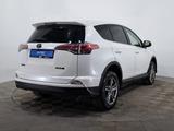Toyota RAV4 2016 года за 7 290 000 тг. в Астана – фото 5