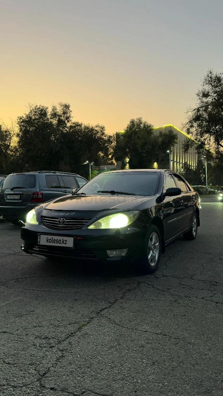 Toyota Camry 2005 г.