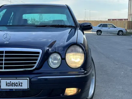 Mercedes-Benz E 200 2001 года за 4 100 000 тг. в Шымкент – фото 9