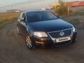 Volkswagen Passat 2006 года за 4 500 000 тг. в Астана