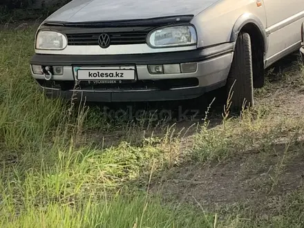 Volkswagen Golf 1994 годаүшін2 300 000 тг. в Караганда – фото 3