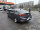 Hyundai Elantra 2020 годаfor7 900 000 тг. в Алматы – фото 3