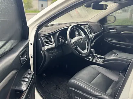Toyota Highlander 2018 года за 18 300 000 тг. в Шымкент – фото 7