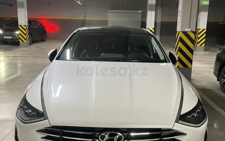 Hyundai Sonata 2023 годаүшін15 500 000 тг. в Астана