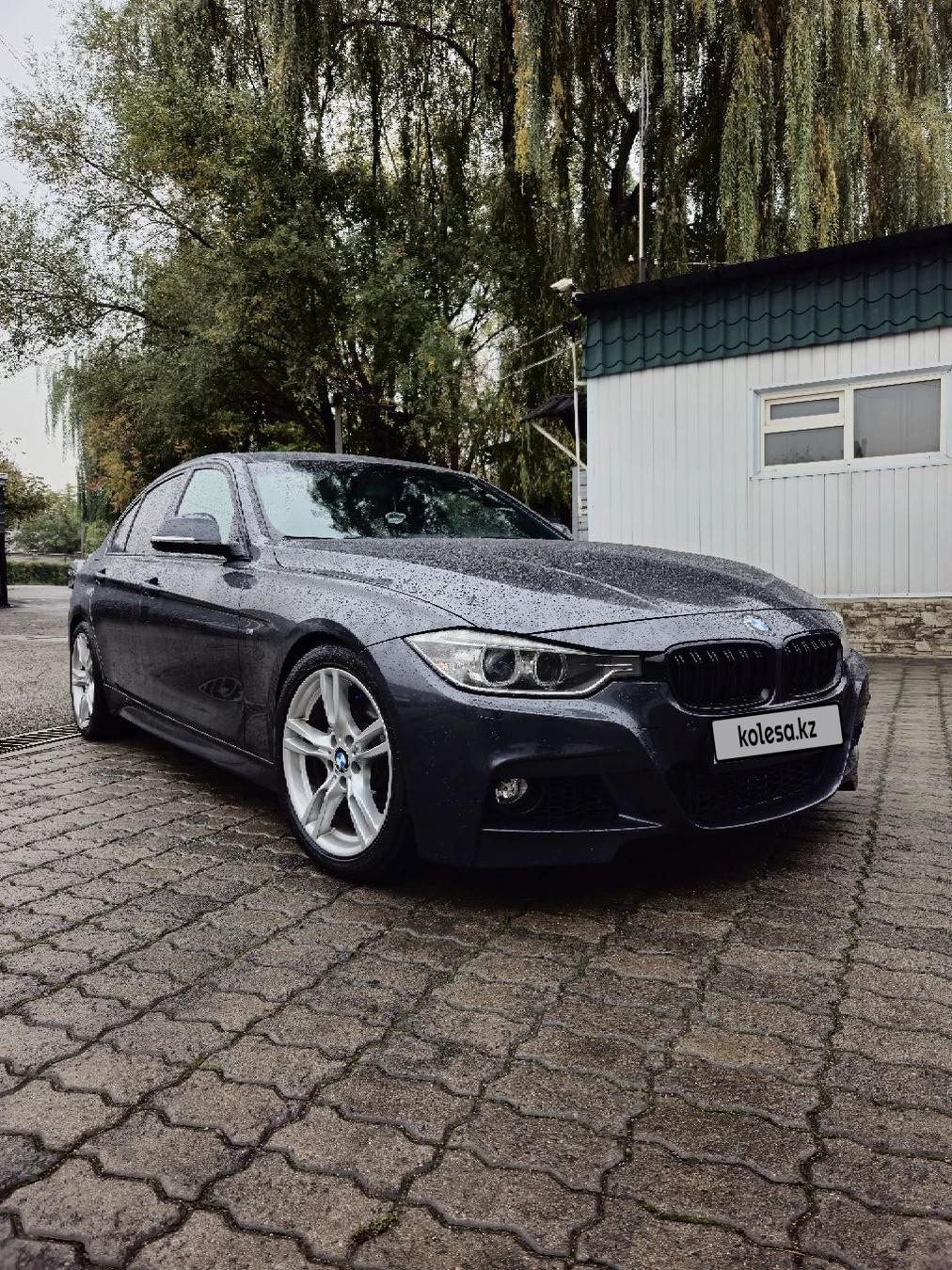 BMW 320 2014 г.