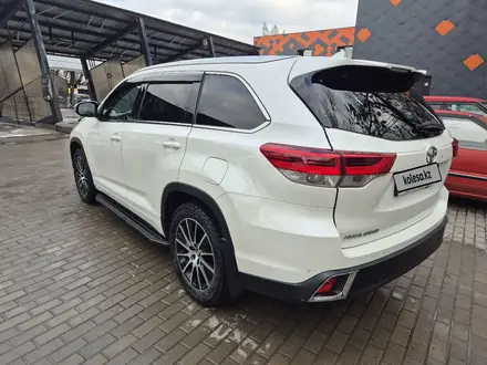 Toyota Highlander 2018 года за 20 000 000 тг. в Алматы – фото 3