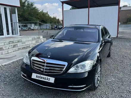 Mercedes-Benz S 500 2007 года за 7 600 000 тг. в Караганда