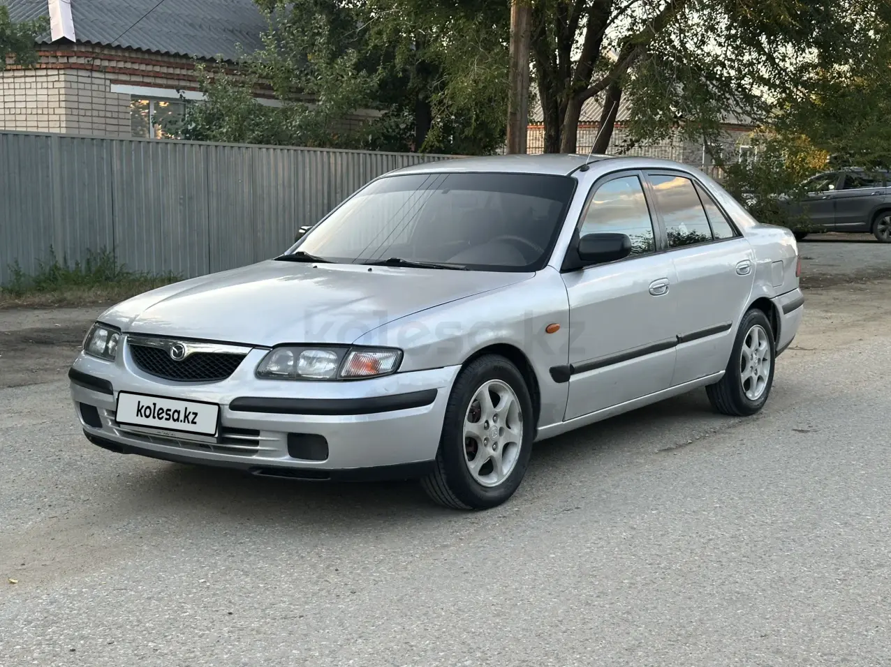 Mazda 626, 1998