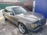 Mercedes-Benz E 200 1990 годаfor1 300 000 тг. в Уральск