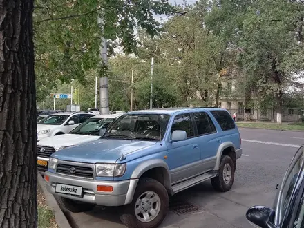 Toyota Hilux Surf 2000 года за 800 000 тг. в Алматы