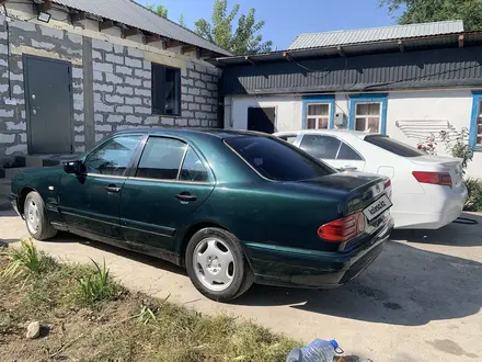 Mercedes-Benz E 230 1997 года за 2 250 000 тг. в Алматы – фото 8