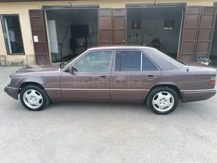 Mercedes-Benz E 280 1993 года за 2 700 000 тг. в Шымкент – фото 10