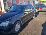 Mercedes-Benz C 200 2000 года за 1 700 000 тг. в Астана – фото 4