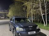 Toyota Highlander 2004 года за 6 400 000 тг. в Алматы – фото 4