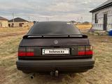 Volkswagen Passat 1993 годаүшін1 800 000 тг. в Актобе – фото 4