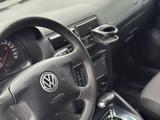 Volkswagen Golf 2001 годаfor2 750 000 тг. в Караганда – фото 5