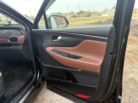 Hyundai Santa Fe 2021 года за 14 500 000 тг. в Петропавловск – фото 13