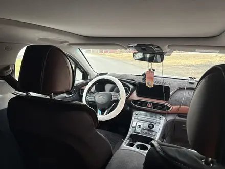 Hyundai Santa Fe 2021 года за 14 500 000 тг. в Петропавловск – фото 15