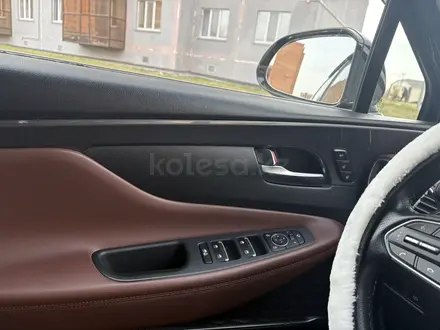 Hyundai Santa Fe 2021 года за 14 500 000 тг. в Петропавловск – фото 9
