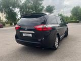 Toyota Sienna 2015 года за 12 800 000 тг. в Шымкент – фото 3