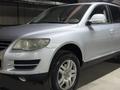 Volkswagen Touareg 2007 годаfor6 500 000 тг. в Алматы