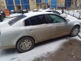 Nissan Altima 2004 года за 2 300 000 тг. в Актобе – фото 3