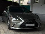 Lexus ES 250 2018 годаүшін18 300 000 тг. в Алматы