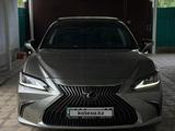 Lexus ES 250 2018 годаүшін18 300 000 тг. в Алматы – фото 3