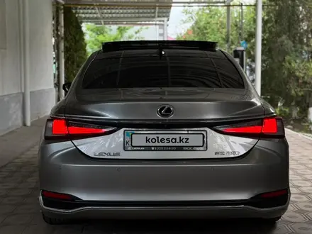 Lexus ES 250 2018 года за 18 300 000 тг. в Алматы – фото 5