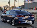 Hyundai Sonata 2017 года за 7 600 000 тг. в Атырау – фото 4