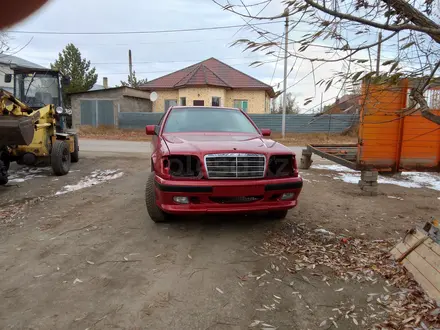 Mercedes-Benz E 300 1991 года за 1 100 000 тг. в Астана – фото 3