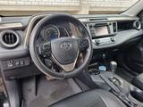 Toyota RAV4 2013 года за 11 000 000 тг. в Уральск – фото 2