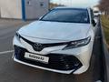 Toyota Camry 2019 года за 12 300 000 тг. в Алматы – фото 2