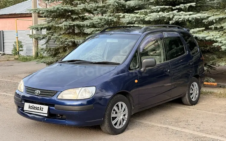 Toyota Spacio 1997 года за 2 400 000 тг. в Астана