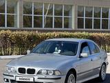 BMW 528 1998 года за 3 900 000 тг. в Караганда – фото 3